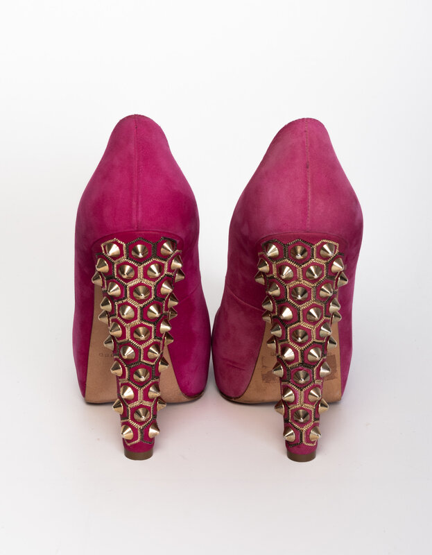 BRIAN ATWOOD BRIAN ATWOOD RASBERRY SUEDE POWER STUDDED PEEP TOE PUMPS (39 EU)