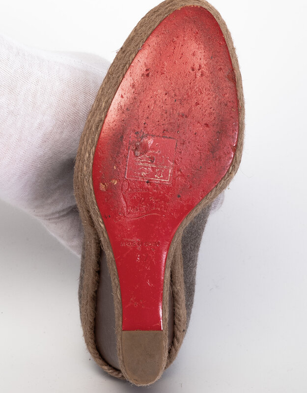 CHRISTIAN LOUBOUTIN CHRISTIAN LOUBOUTIN GREY AND BROWN WOOL PEEP TOE DEROBA WEDGE ESPADRILLES (37 EU)