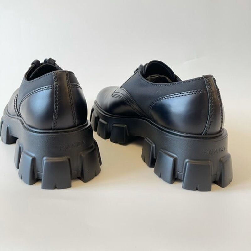 PRADA PRADA MONOLITH LEATHER LACE-UP DERBY SHOES (10 US)