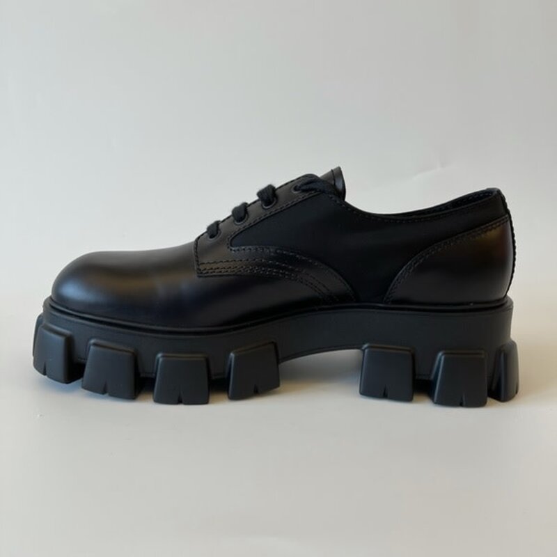 PRADA PRADA MONOLITH LEATHER LACE-UP DERBY SHOES (10 US)