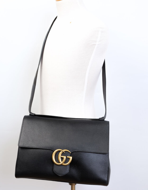 GUCCI GUCCI BLACK CALFSKIN GG MARMONT MESSENGER BAG