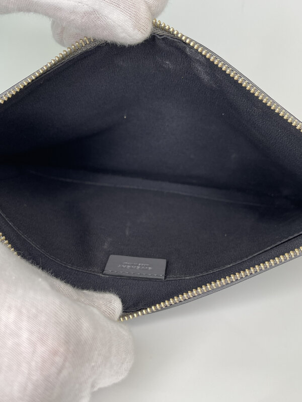 GIVENCHY GIVENCHY BOND NAVY MEDIUM POUCH CLUTCH