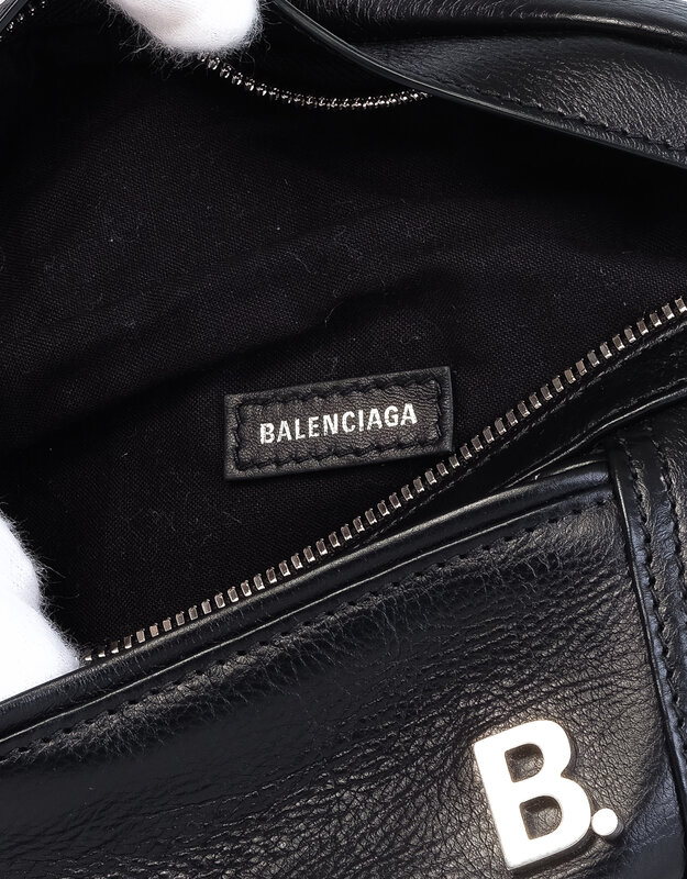Balenciaga logo-plaque leather shoulder bag - Black