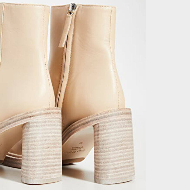 BEIGE LEATHER BLOCK HEEL BOOT (37 EU)