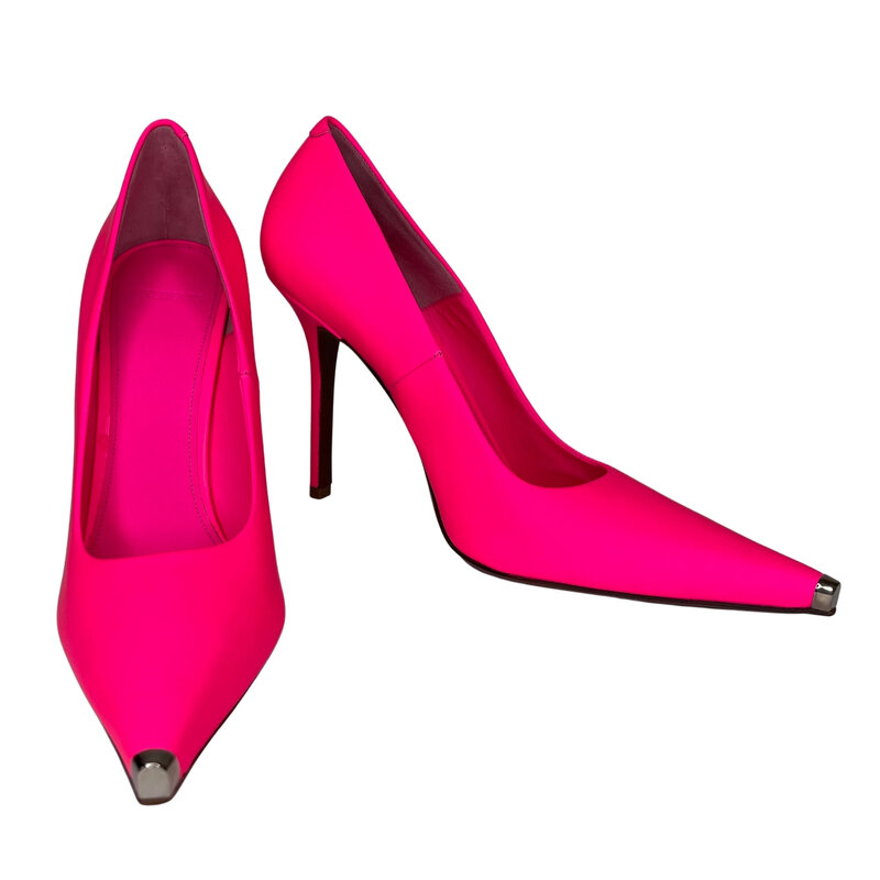 VETEMENTS RUBBERIZED LEATHER FLOURESCENT DECOLLETE PINK HEELS (37 EU)