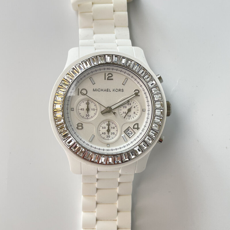MICHAEL KORS RUNWAY CHRONOGRAPH QUARTZ SILICONE WHITE DIAL WATCH