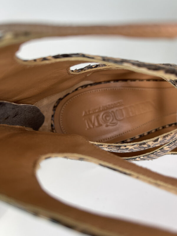ALEXANDER MCQUEEN OPTIC SNAKE NAPPA LONDON SAND RUSSET STILETTO (39.5 EU)