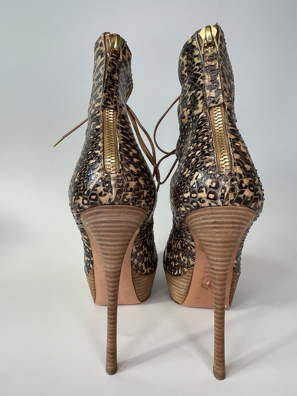 ALEXANDER MCQUEEN OPTIC SNAKE NAPPA LONDON SAND RUSSET STILETTO (40 EU)