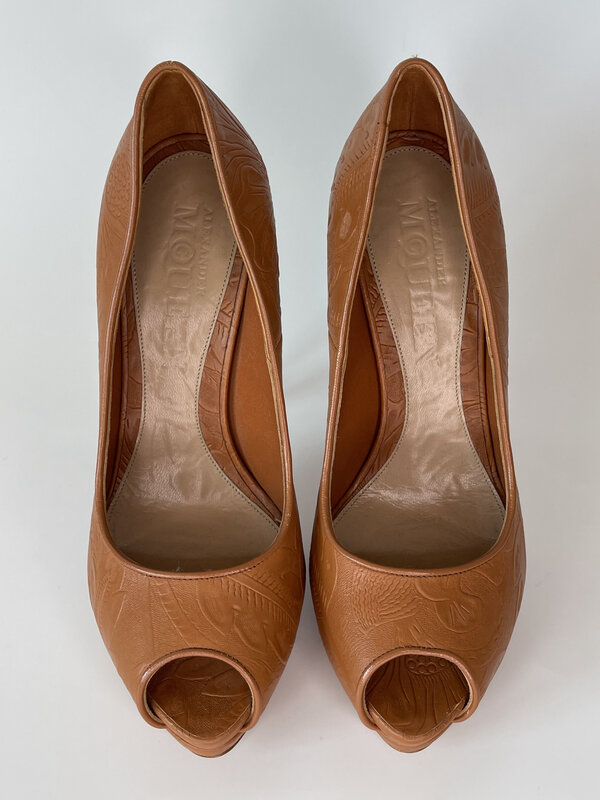 ALEXANDER MCQUEEN WESTERN LEATHER BANDOLERO BRANDY SANDAL HEEL (37.5 EU)