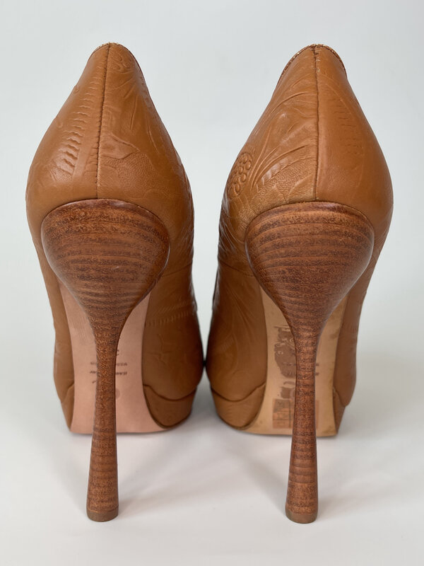 ALEXANDER MCQUEEN WESTERN LEATHER BANDOLERO BRANDY SANDAL HEEL (37.5 EU)