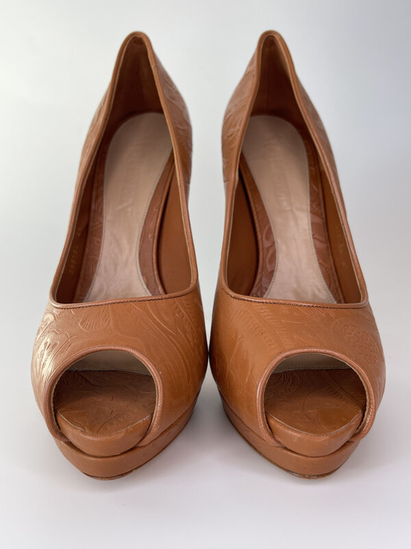 ALEXANDER MCQUEEN WESTERN LEATHER BANDOLERO BRANDY SANDAL HEEL (40 EU)