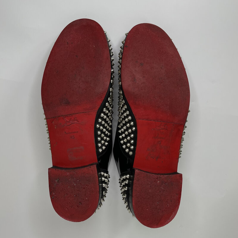 CHRISTIAN LOUBOUTIN CHRISTIAN LOUBOUTIN BLACK PATENT LEATHER SPIKED DAINDY OXFORDS (45 EU)