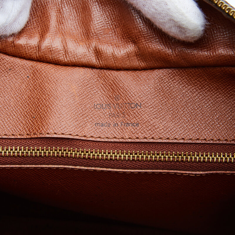 LOUIS VUITTON LOUIS VUITTON VINTAGE MONOGRAM BOULOGNE SHOULDER BAG