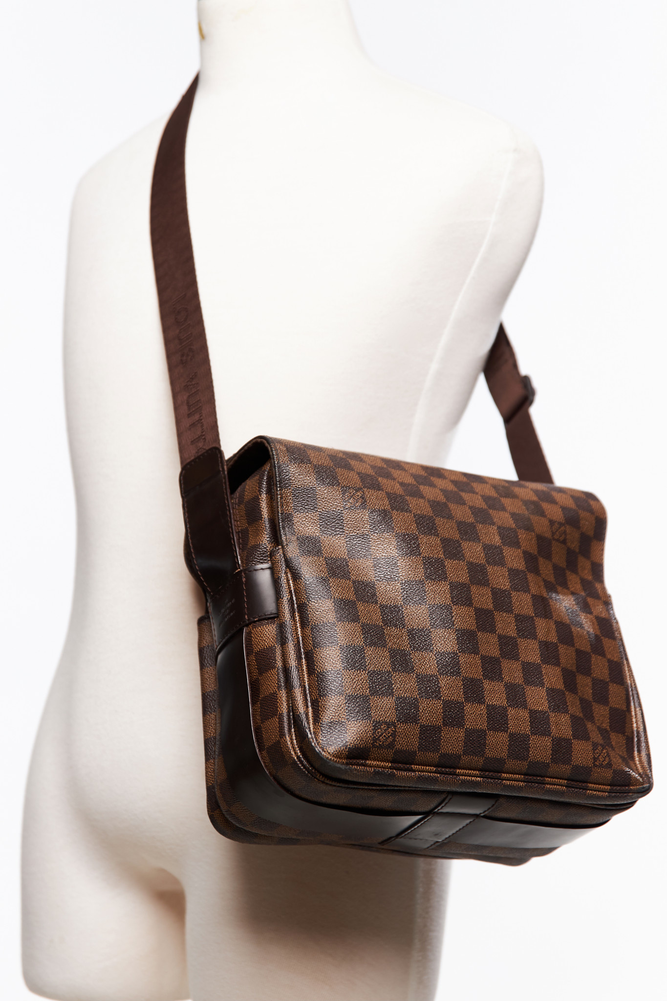 Louis Vuitton Damier Ebene Canvas Naviglio Messenger Bag Louis Vuitton