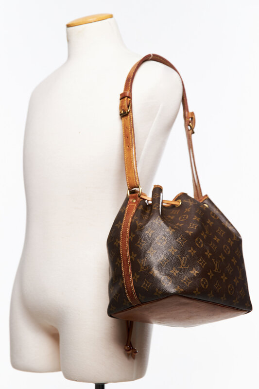 LOUIS VUITTON LOUIS VUITTON VINTAGE MONOGRAM BUCKET BAG
