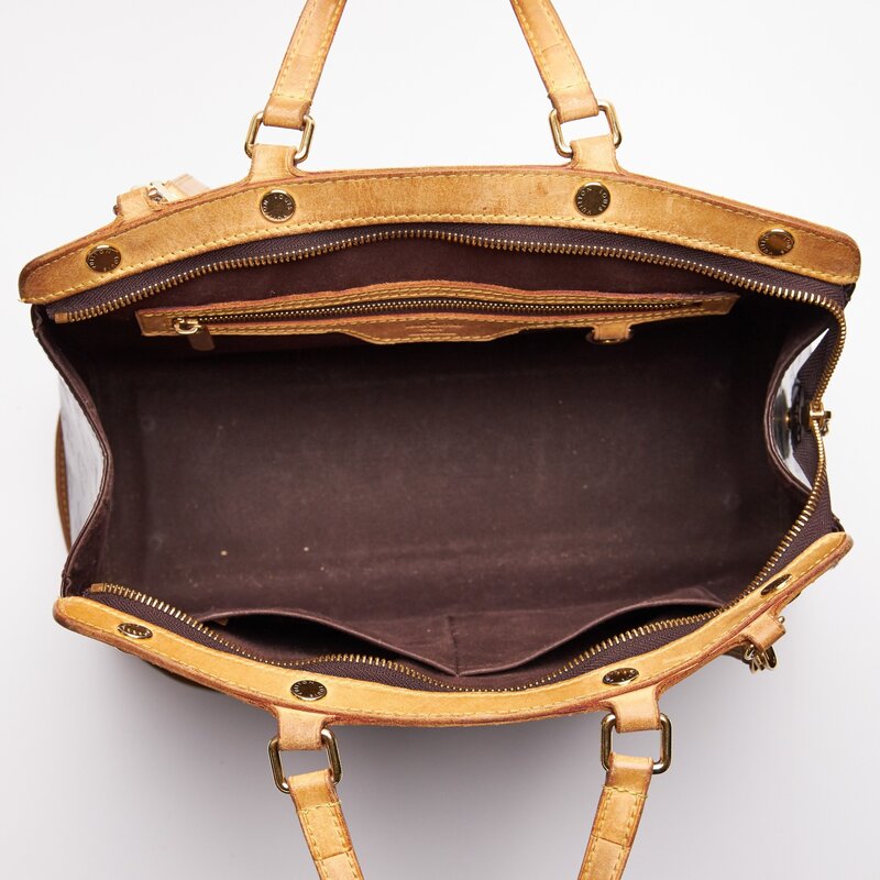 LOUIS VUITTON LOUIS VUITTON VERNIS AMARANTE MONOGRAM BREA MM TOTE BAG