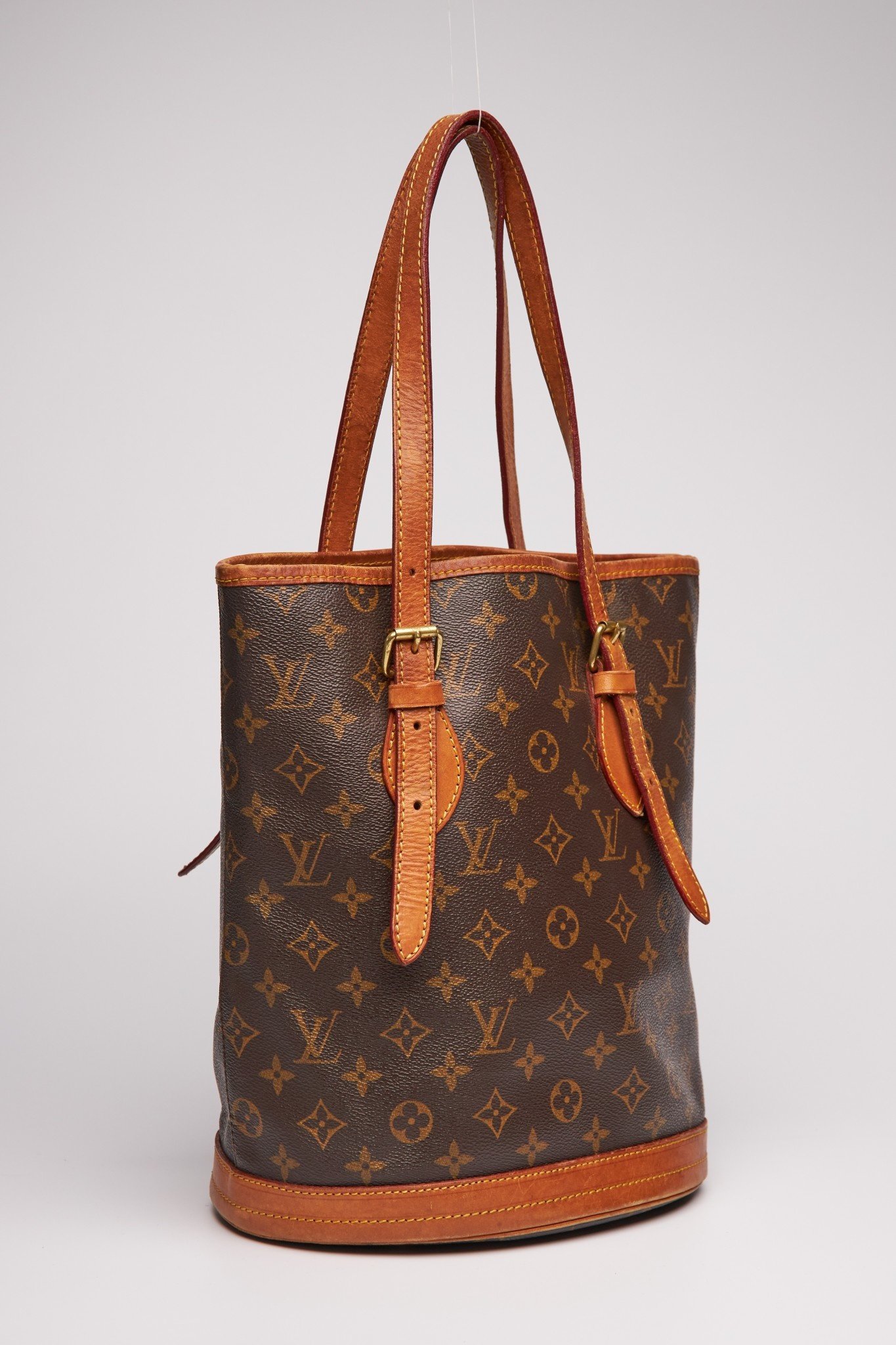 1980s USA Traditional Louis Vuitton LV monogram satchel