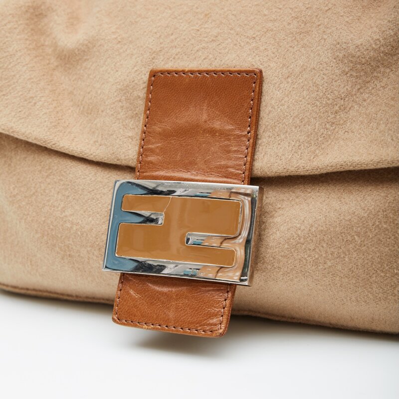 FENDI LIGHT BROWN BAGUETTE BAG