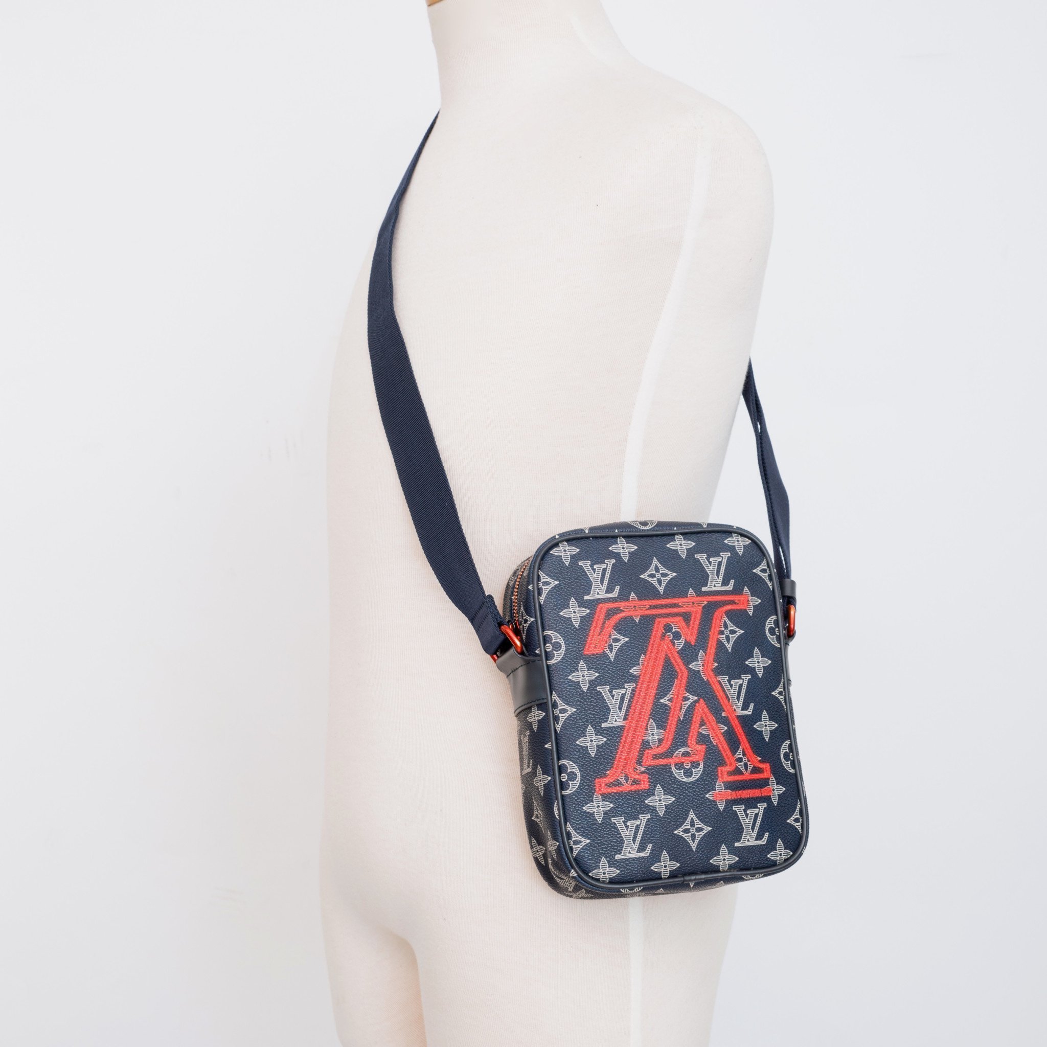 ❌SOLD❌ Louis Vuitton Monogram Galaxy Alpha Messenger bag by Kim Jones -  Reetzy