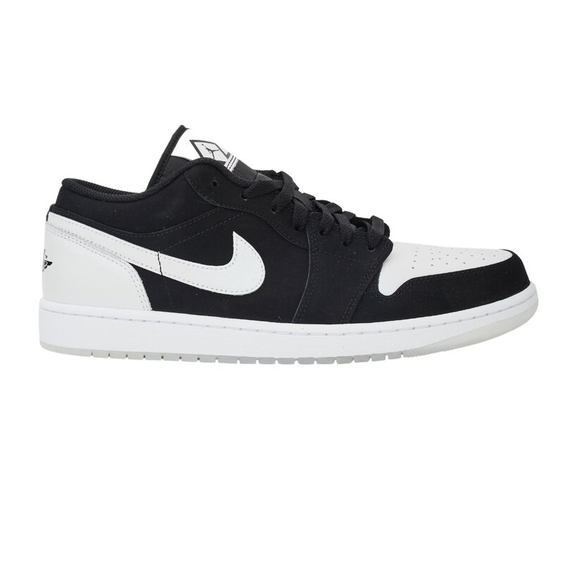 NIKE NIKE JORDAN 1 LOW DIAMOND SHORTS BACK AND WHITE SNEAKERS (12 US)