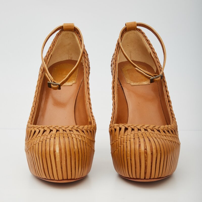 CHRISTIAN DIOR VINTAGE CARAMEL OSTRICH SKIN BASKETWEAVE HEEL (EU 36)