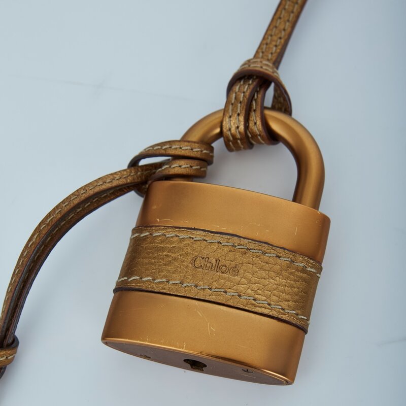 CHLOE CHLOE GOLD KEY AND PADLOCK KEYCHAIN