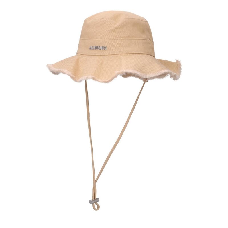 JACQUEMUS LE BOB LARGE BRIM BUCKET HAT BEIGE