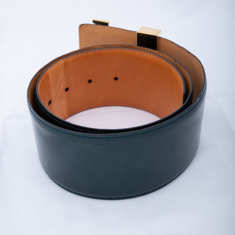 LOUIS VUITTON LOUIS VUITTON VINTAGE VERNIS GREEN LOGO INITIALS GOLD BELT (SIZE 75/30)