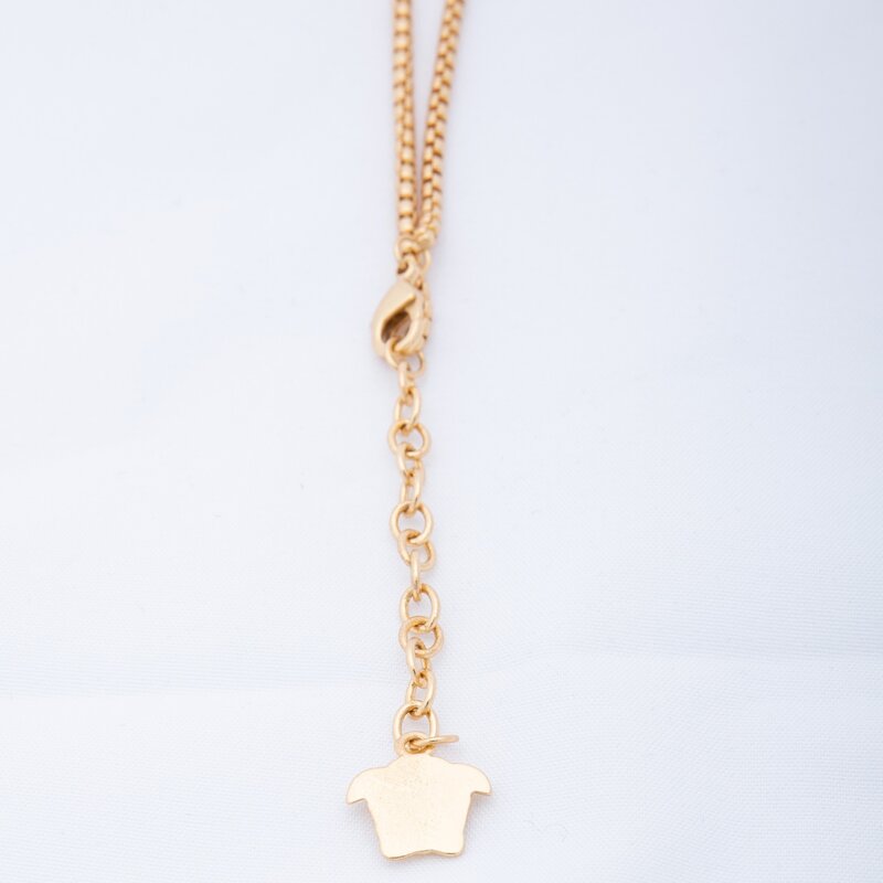VERSACE VERSACE MEDUSA HEAD TEXTURED PENDANT CHAIN GOLD TONE NECKLACE