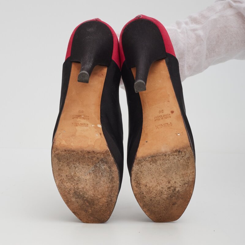 FENDI FENDI BLACK AND RED PEEP TOE PLATFORM HEELS (US 8 | EU 39)