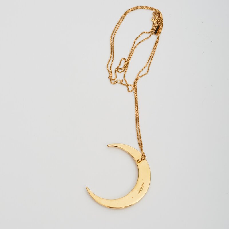 SAINT LAURENT MOON PENDANT GOLD TONE NECKLACE (622692)