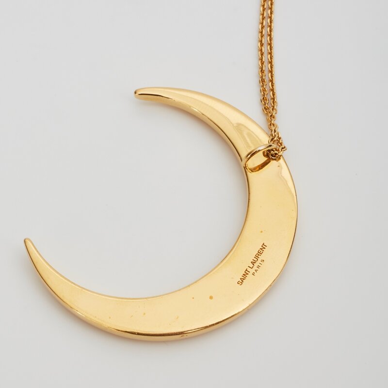 SAINT LAURENT MOON PENDANT GOLD TONE NECKLACE (622692)