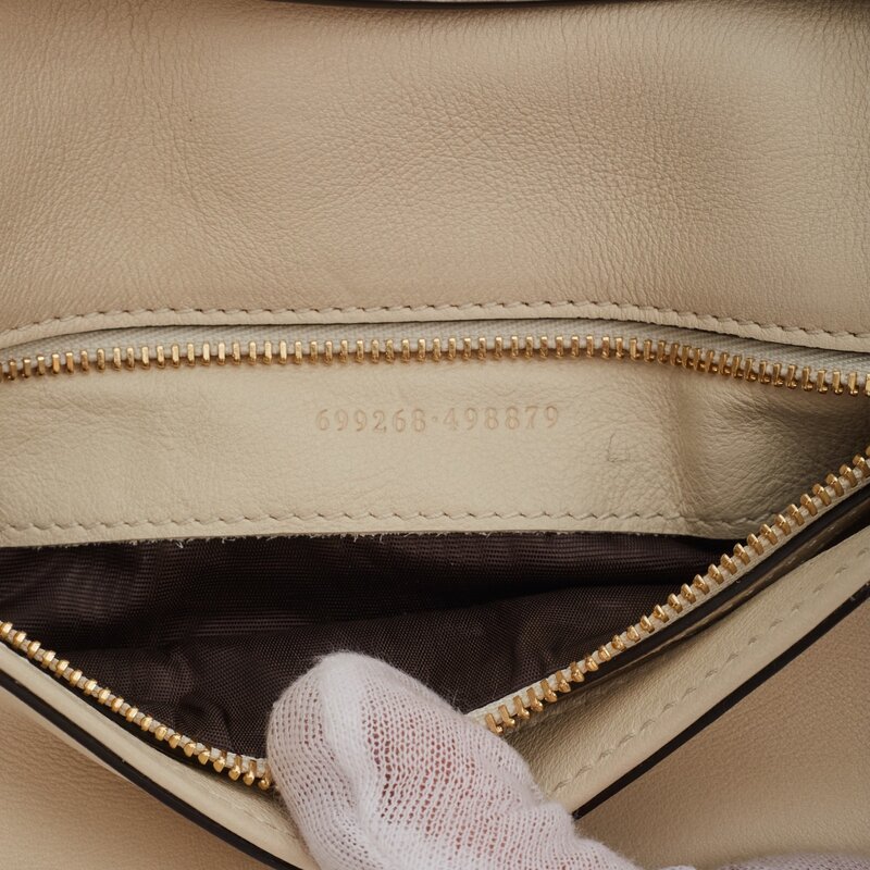 GUCCI GUCCI WHITE LEATHER BLONDIE SHOULDER BAG (699268)