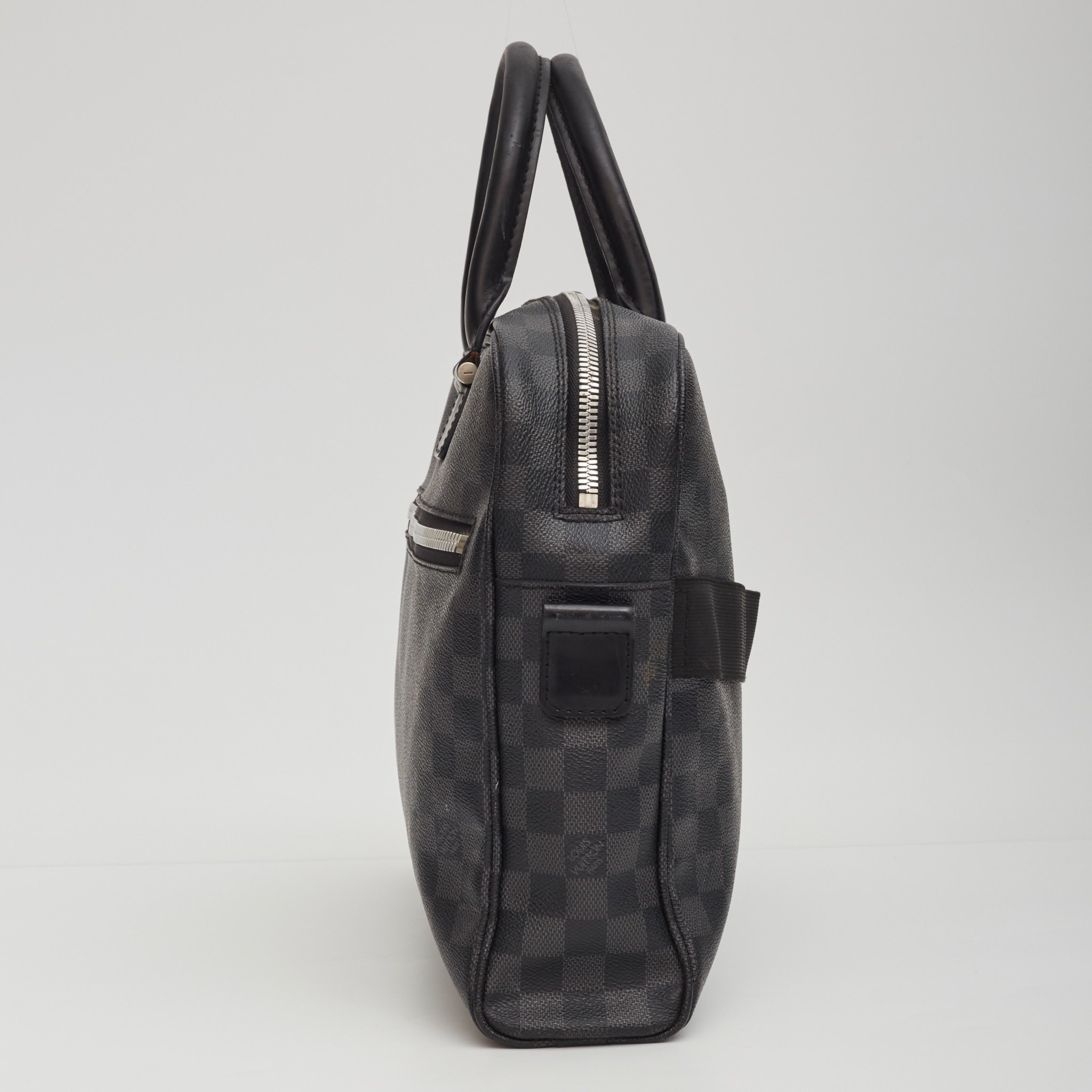 Backpack Briefcase #DamierGraphite #BusinessBag #LouisVuitton