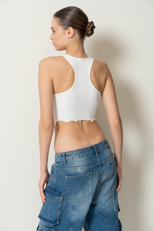 CRTBLNCHSHP GRAPHIC-FRONT OFFWHITE CROPPED TANK M