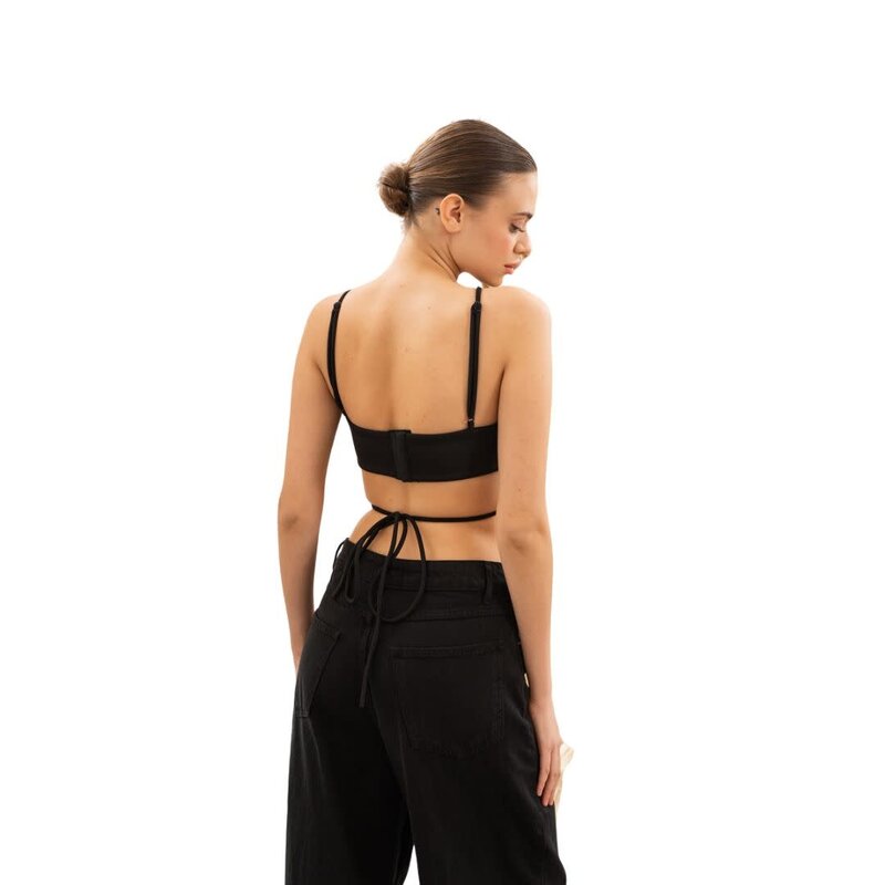 CRTBLNCHSHP BLACK FLOWER CROP CAMI M