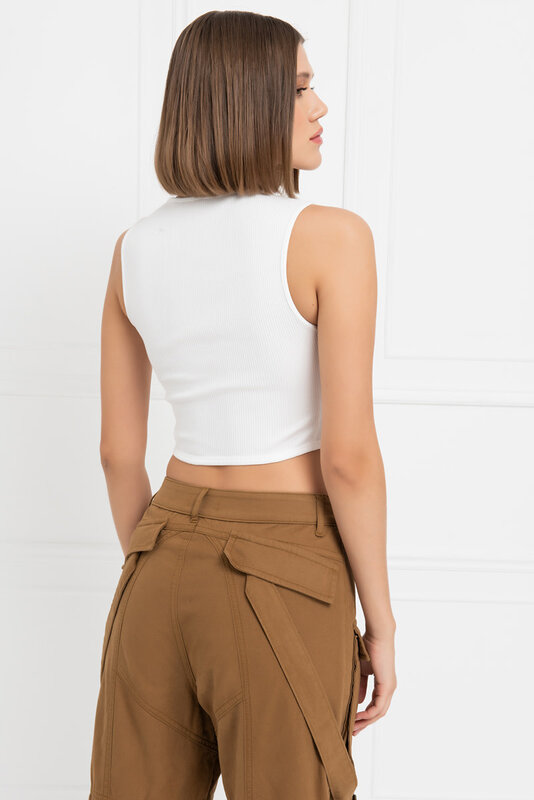 CRTBLNCHSHP OFFWHITE CHAIN-FRONT CROPPED TOP M