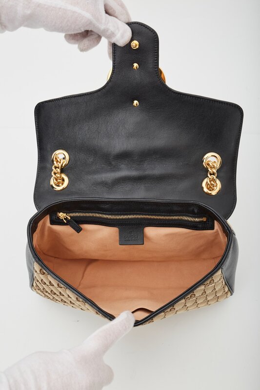 GUCCI GUCCI GG MONOGRAM MATELASSE MEDIUM BEIGE MARMONT SHOULDER BAG
