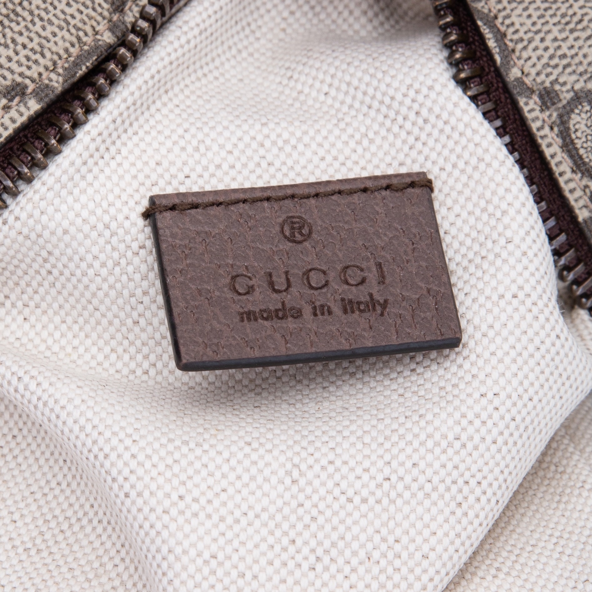 Vintage Gucci Micro GG Supreme Canvas Bag 2394947 121522