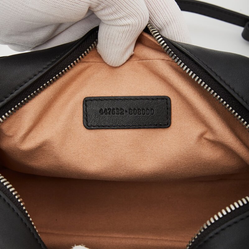 GUCCI GUCCI SMALL MARMONT CAMERA 2.0 BAG BLACK