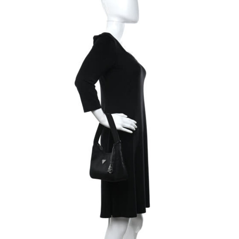 PRADA PRADA TESSUTO NYLON BLACK MINI RE-EDITION 2000 BAG SILVER