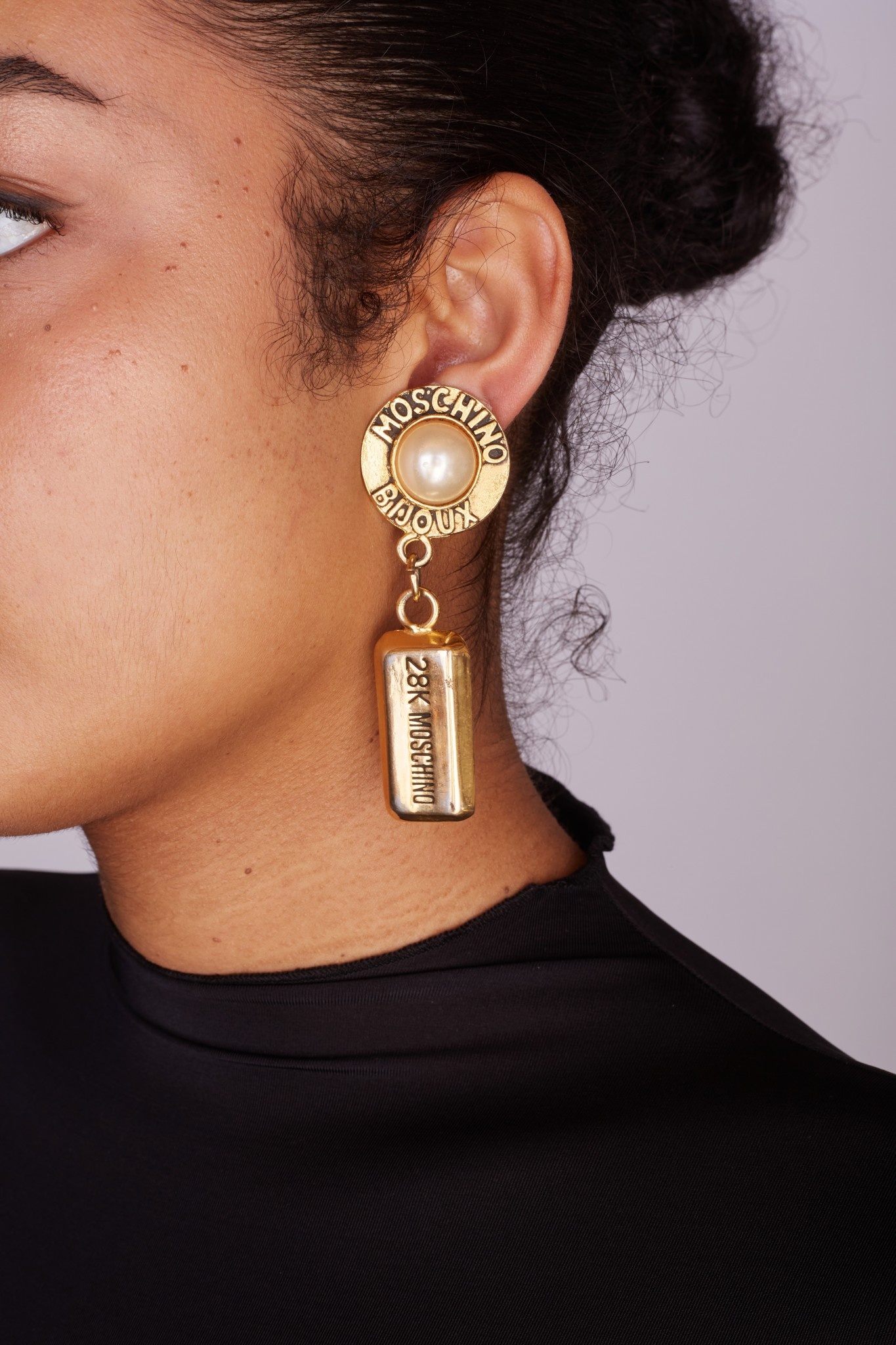 Moschino earrings deals