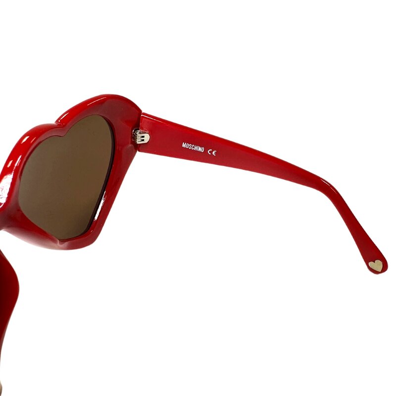MOSCHINO MOSCHINO RETRO RED LOVE HEART SHAPED SUNGLASSES (MO585-01S)