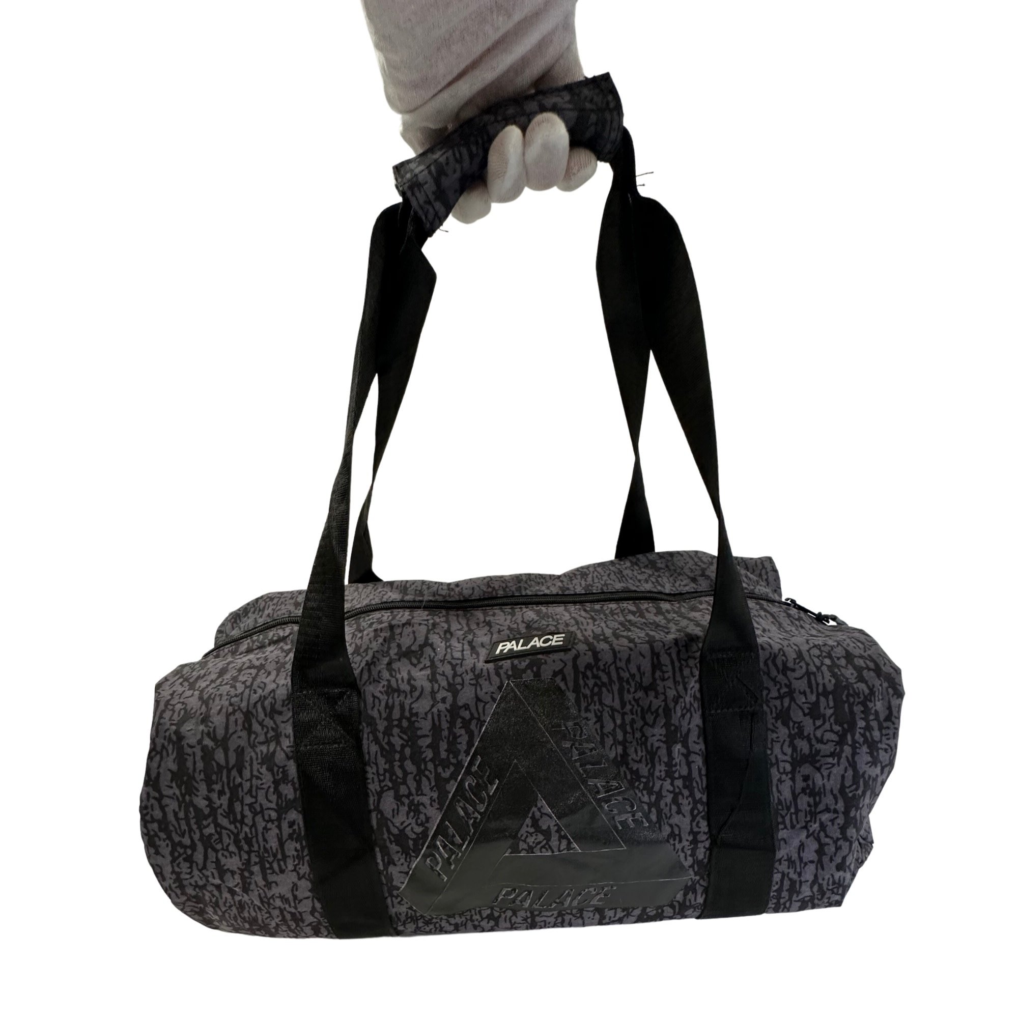 PALACE BLACK LOGO DUFFEL 2021