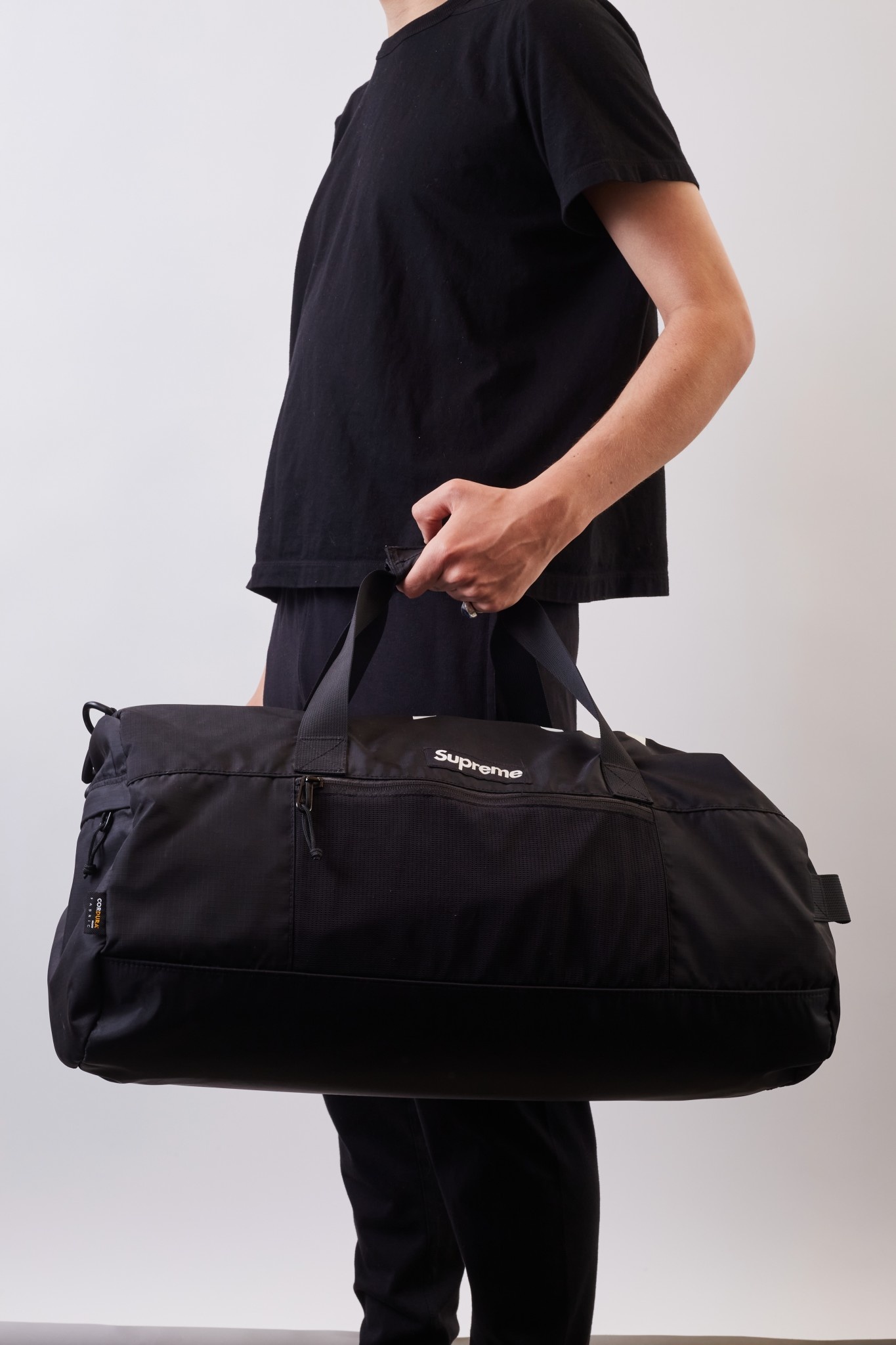 Supreme Duffle Bag SS 22 - Black