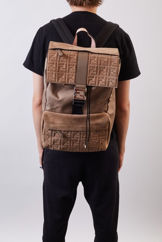 FENDI FENDI FENDINESS ROMA FF MEDIUM BROWN FF BACKPACK (7VZ066)