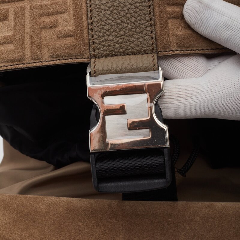 FENDI FENDI FENDINESS ROMA FF MEDIUM BROWN FF BACKPACK (7VZ066)
