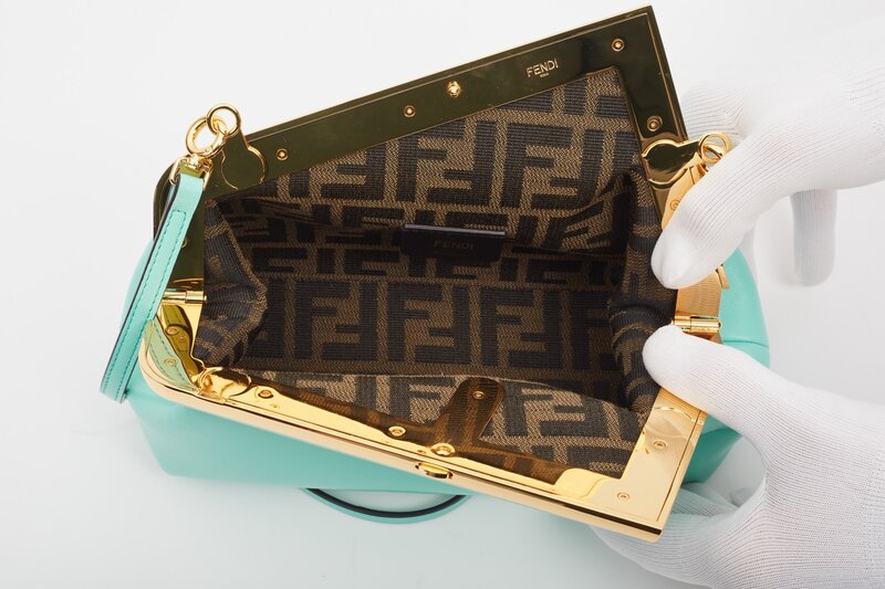 FENDI FENDI FIRST LAMBSKIN TURQUOISE LOGO DETAILED CLUTCH BAG