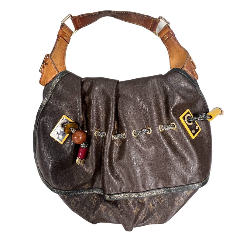LOUIS VUITTON LOUIS VUITTON MONOGRAM CANVAS LIMITED EDITION KALAHARI PM BAG