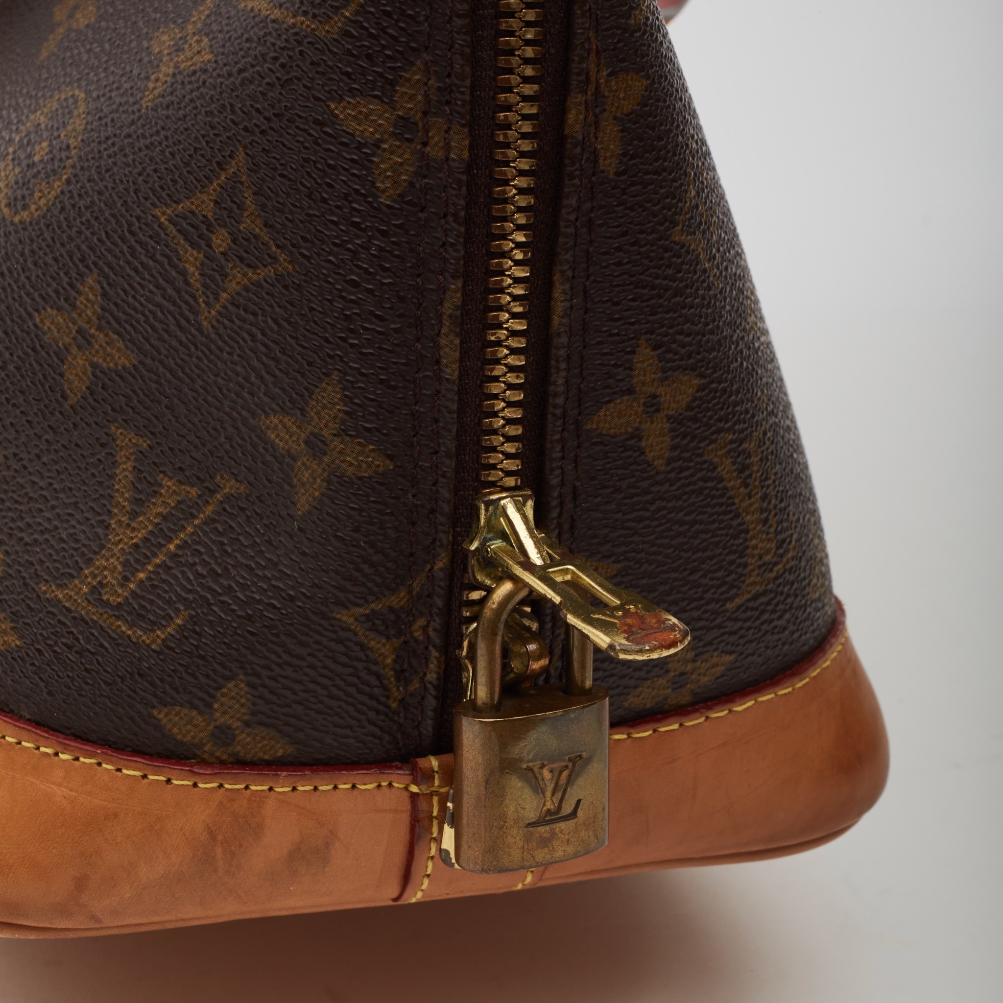 Louis Vuitton Alma PM Handbag Brown Monogram Vintage – Timeless Vintage  Company